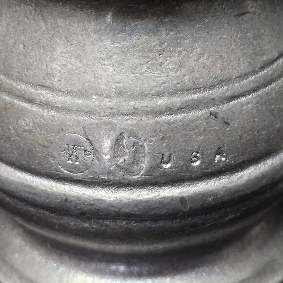 Wilton Armetale Pewter Tavern Pepper & 2 Extra Salt And Pepper Shakers USA - Picture 4 of 11